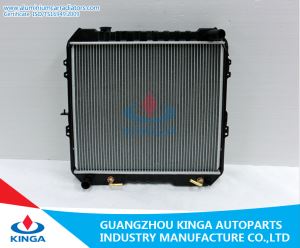 2014 INCHIRIEREA RADIATORULUI TOYOTA HIACE