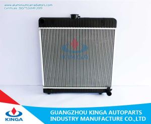AUTO RADIATOR ALUMINIU DE RĂCIRE AUTO PENTRU BENZ W123 / 200D / 280C 76-85